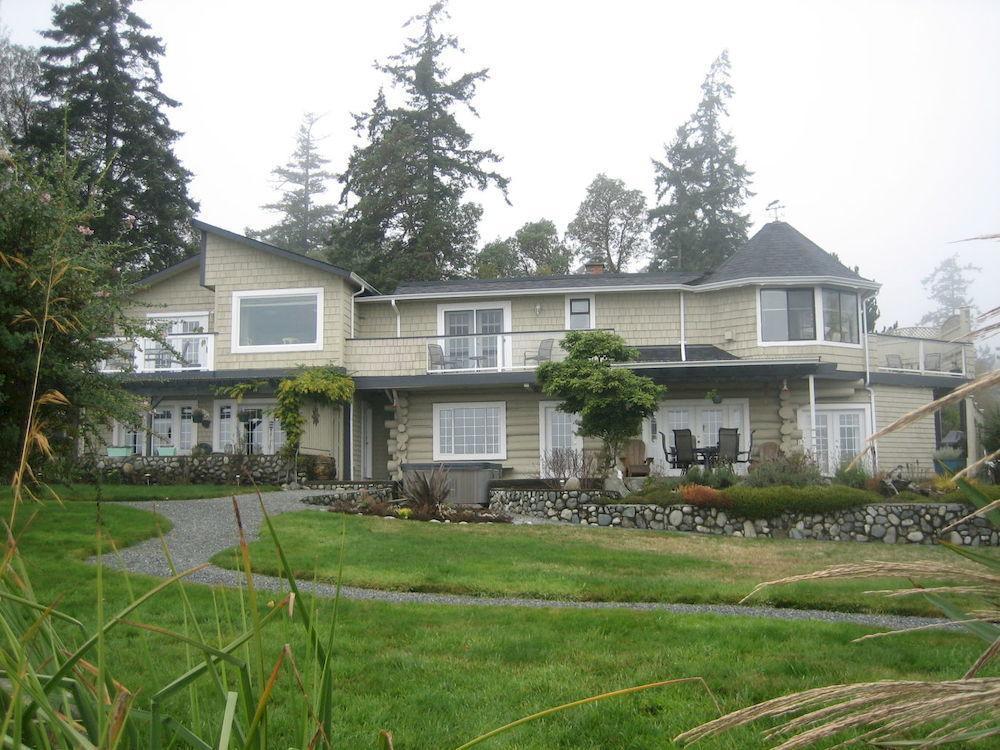 The Lodge At Weir'S Beach Metchosin ภายนอก รูปภาพ