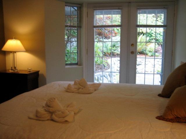 The Lodge At Weir'S Beach Metchosin ภายนอก รูปภาพ