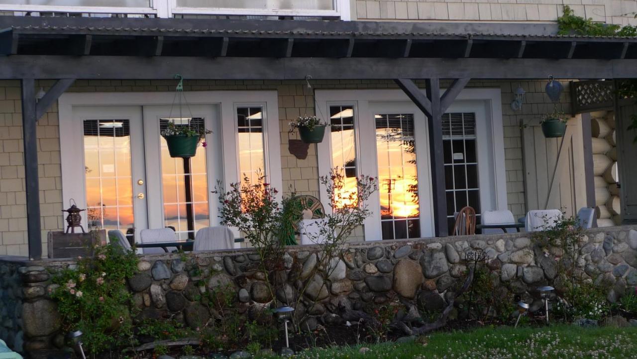The Lodge At Weir'S Beach Metchosin ภายนอก รูปภาพ
